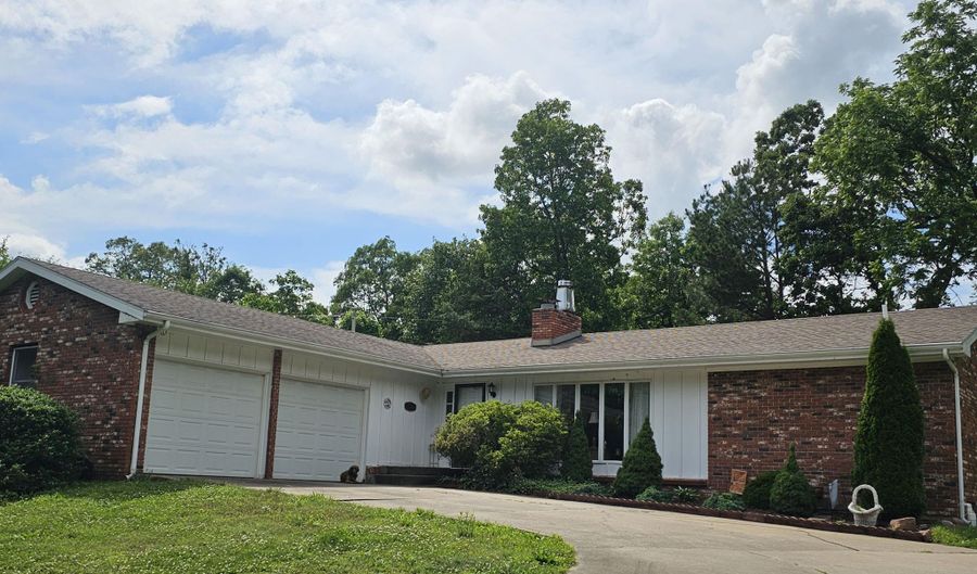 22389 Lawrence 1215, Aurora, MO 65605 - 4 Beds, 3 Bath