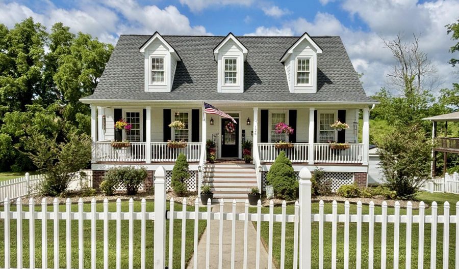 126 Larkspur Dr, Andersonville, TN 37705 - 4 Beds, 3 Bath