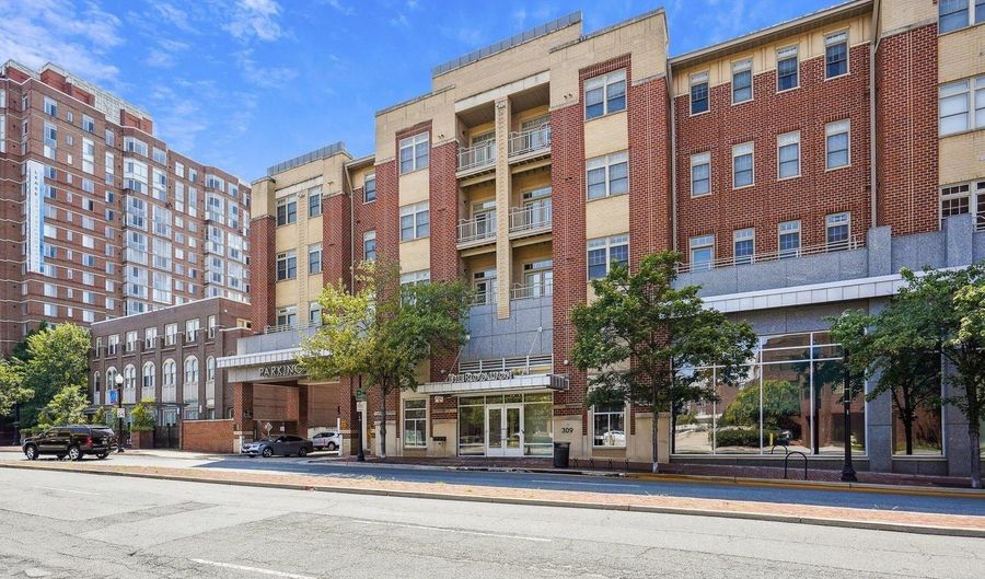 309 HOLLAND 327, Alexandria, VA 22314 - 1 Beds, 1 Bath