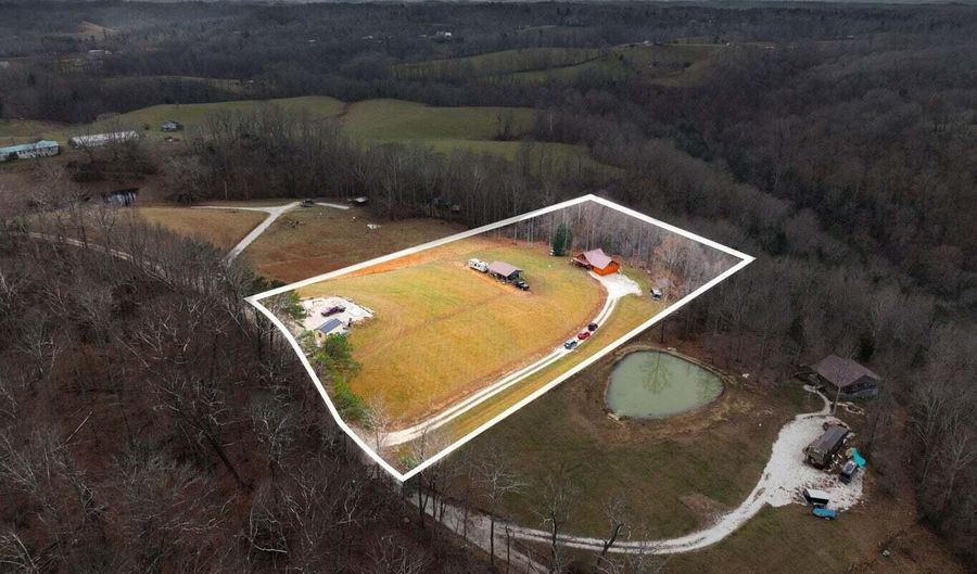 501 Baker Barr Rd, Beattyville, KY 41311 - 2 Beds, 2 Bath