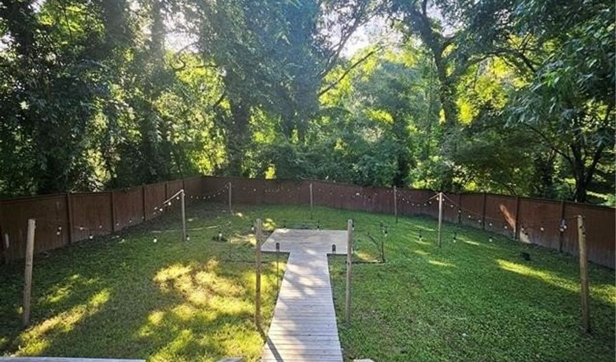 16 Johnson Rd NW, Atlanta, GA 30318 - 3 Beds, 2 Bath