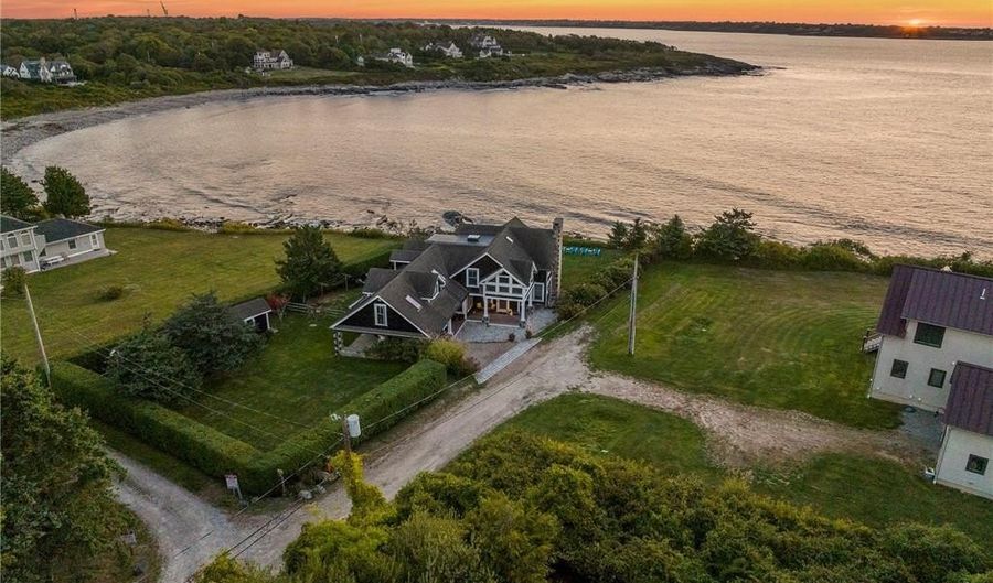 4 Hull Cove St, Jamestown, RI 02835 - 4 Beds, 4 Bath