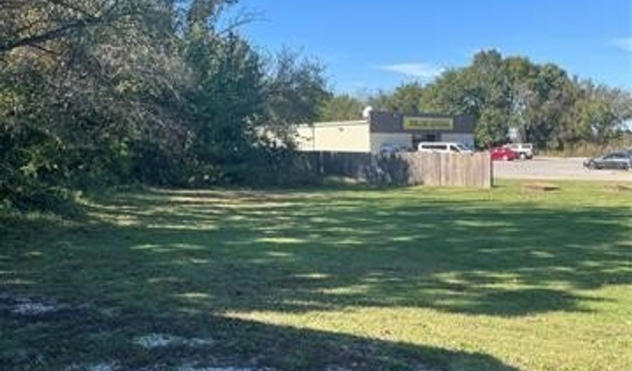 415 N 8th St, Barnsdall, OK 74002 - 0 Beds, 0 Bath