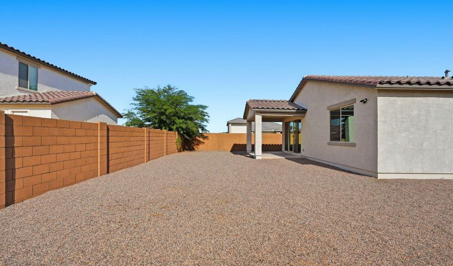 641 S DAVIDSON Ln, Casa Grande, AZ 85122 - 4 Beds, 3 Bath