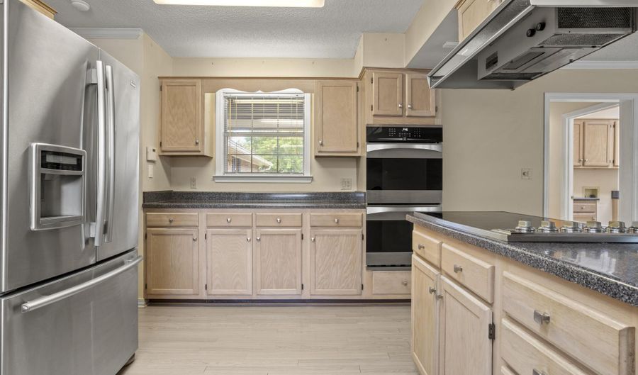 2552 Conifer Ct, Biloxi, MS 39531 - 3 Beds, 3 Bath