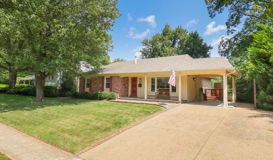 8304 BRIAR CREEK Dr, Annandale, VA 22003 - 5 Beds, 3 Bath