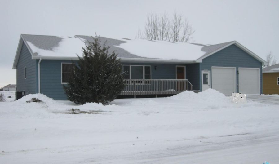 525 Valley View Ave, Baltic, SD 57003 - 4 Beds, 3 Bath