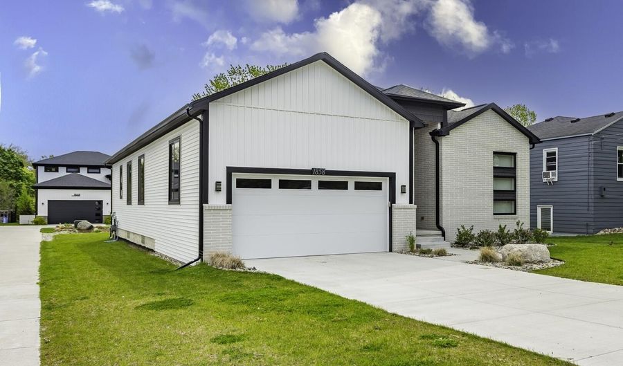 1858 Upland Dr, Ann Arbor, MI 48105 - 4 Beds, 3 Bath