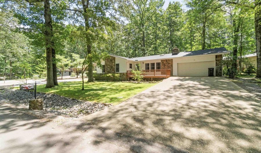1 Bahia Ln, Hot Springs Village, AR 71909 - 3 Beds, 2 Bath