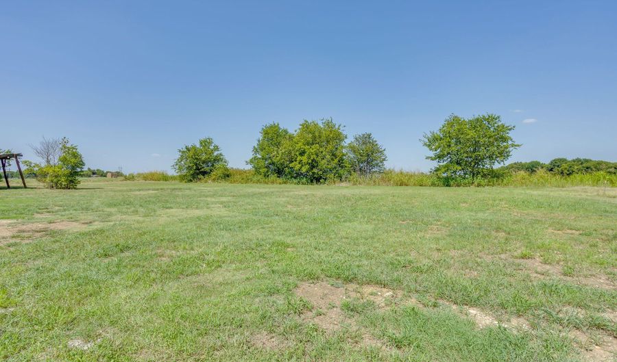 5641 County Road 313a, Alvarado, TX 76009 - 3 Beds, 1 Bath