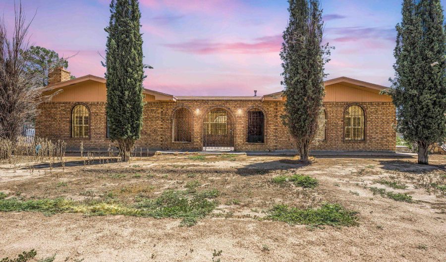 991 Hill St, Anthony, NM 88021 - 3 Beds, 2 Bath