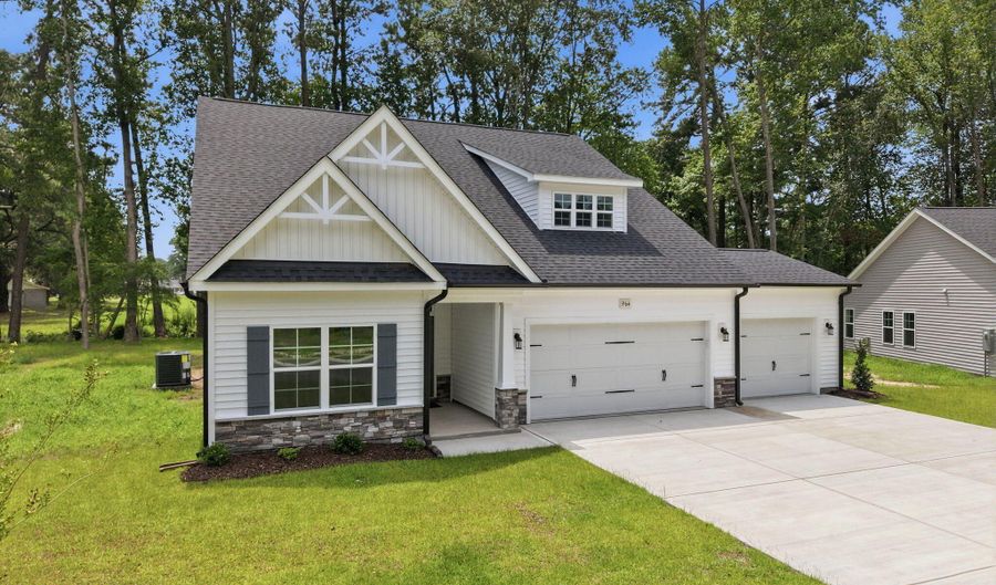 964 Rialto Ln, Ayden, NC 28513 - 4 Beds, 3 Bath