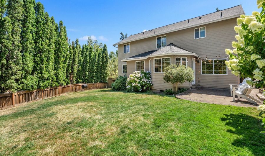 13265 SW HANSON Ln, Beaverton, OR 97008 - 4 Beds, 3 Bath