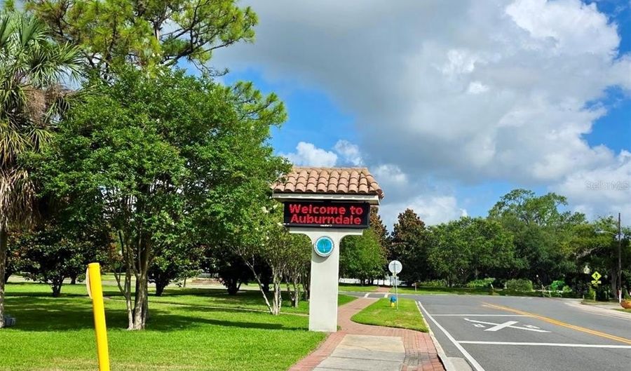 208 CENTER St, Auburndale, FL 33823 - 0 Beds, 0 Bath