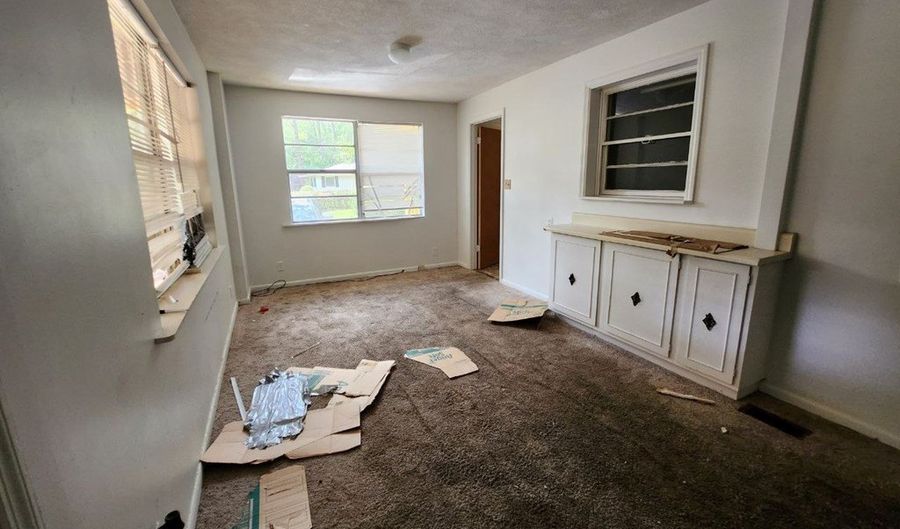 700 Walnut St, Albany, GA 31707 - 3 Beds, 2 Bath