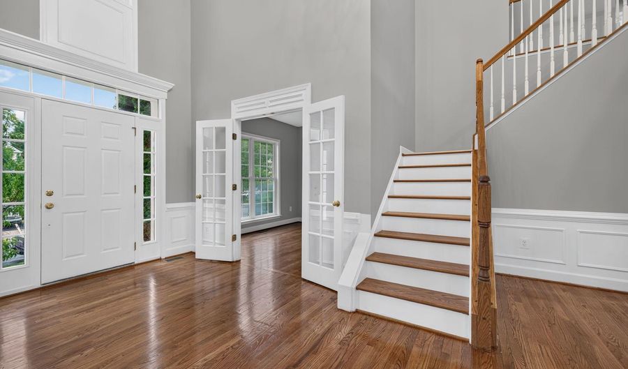 21700 SENECA AYR Dr, Boyds, MD 20841 - 5 Beds, 5 Bath