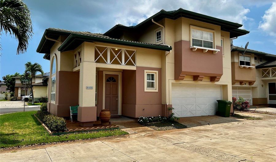 91-1035 Wahinoho St, Kapolei, HI 96707 - 3 Beds, 3 Bath
