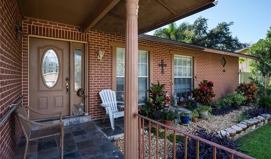 520 SAN SEBASTIAN PRADO, Altamonte Springs, FL 32714 - 4 Beds, 2 Bath