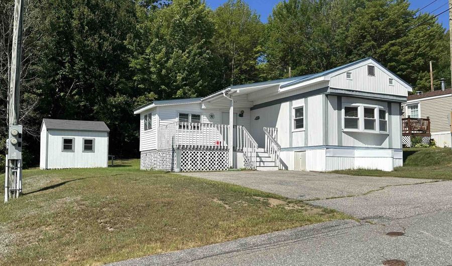 9 Arlington St, Berlin, NH 03570 - 2 Beds, 1 Bath