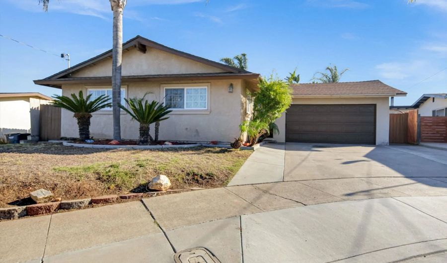 8931 Jana Ct, Spring Valley, CA 91977 - 4 Beds, 2 Bath