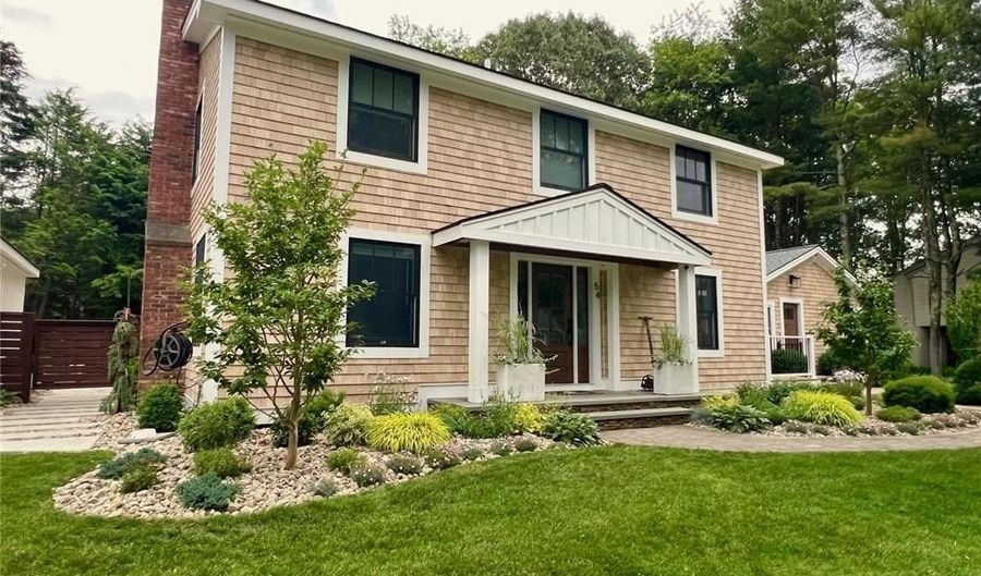54 Isabelle Dr, Narragansett, RI 02882 - 6 Beds, 4 Bath