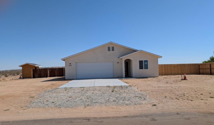 9878 Magnolia Ave, California City, CA 93505 - 3 Beds, 2 Bath