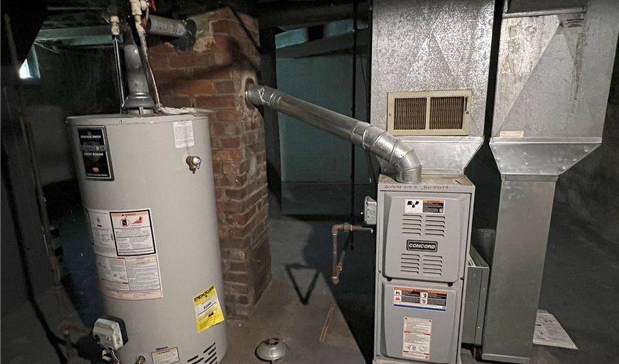 507 Bunker Hill Rd, Ashtabula, OH 44004 - 3 Beds, 2 Bath