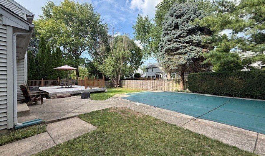 643 Kingsbury Ct, Algonquin, IL 60102 - 4 Beds, 3 Bath
