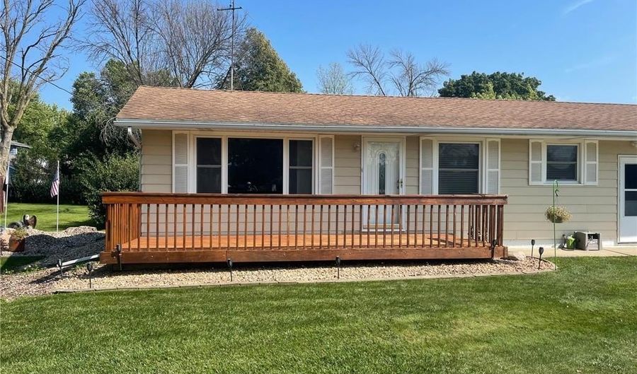 1805 10th Pl NE, Austin, MN 55912 - 3 Beds, 2 Bath