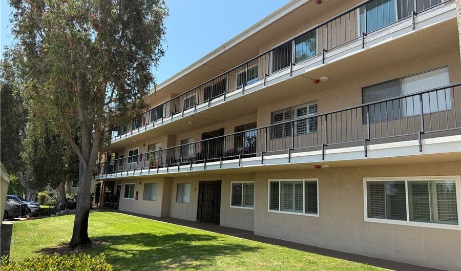 3371 Punta Alta 3C, Laguna Woods, CA 92637 - 2 Beds, 2 Bath