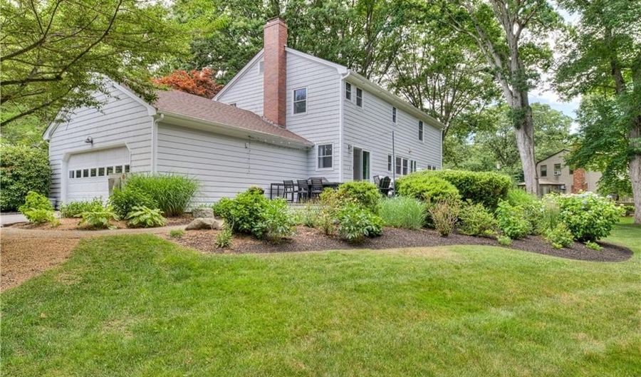 22 Pine Top Rd, Barrington, RI 02806 - 4 Beds, 3 Bath