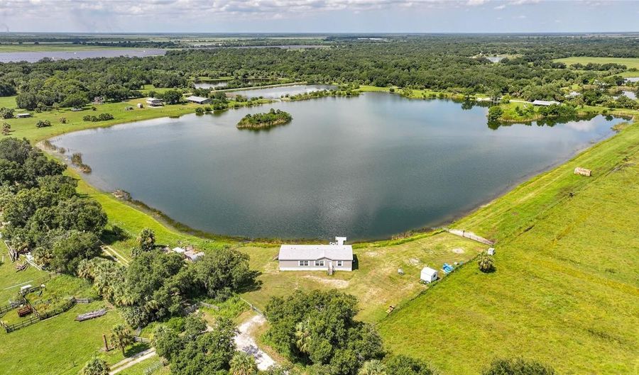 11524 SE HERBERT Ave, Arcadia, FL 34266 - 3 Beds, 2 Bath