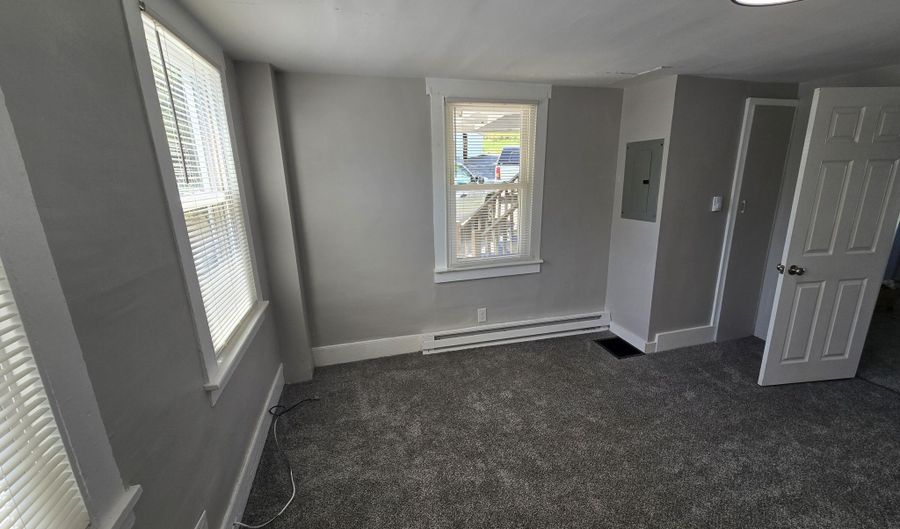 9 Morton Pl, Augusta, ME 04330 - 0 Beds, 2 Bath