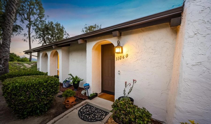 11060 Plum Tree Ln, Spring Valley, CA 91977 - 2 Beds, 2 Bath