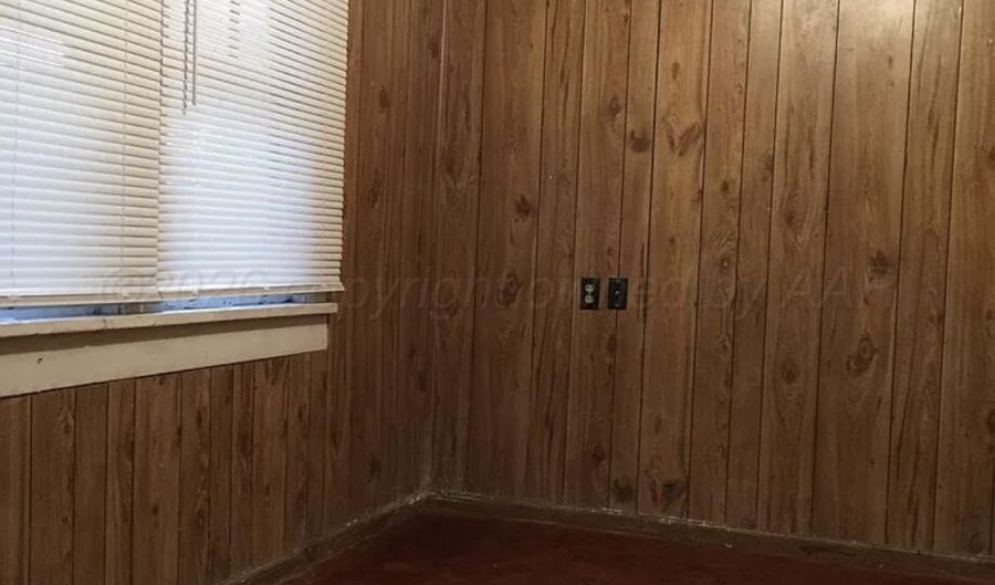 703 S Virginia St, Amarillo, TX 79106 - 2 Beds, 1 Bath