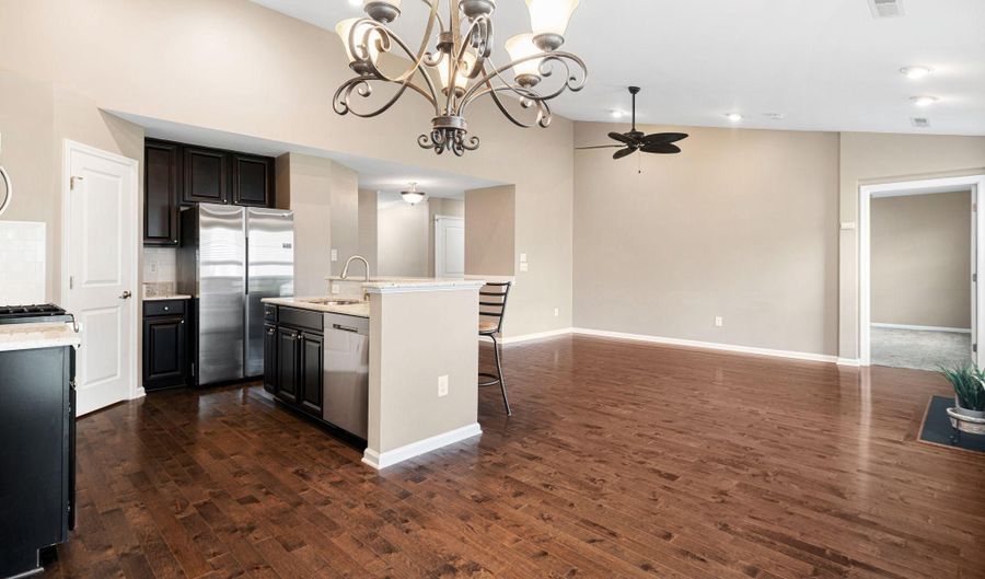 83 VIRGINIA Dr, Atco, NJ 08004 - 3 Beds, 2 Bath