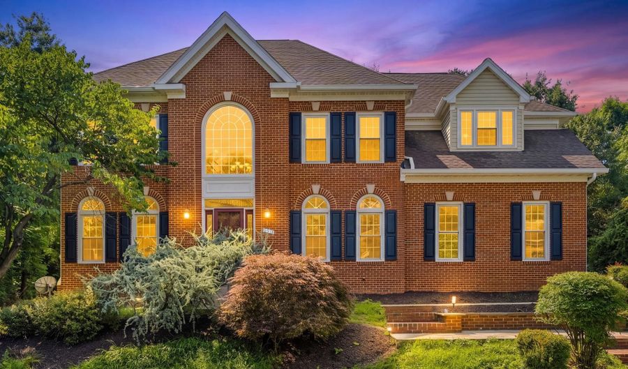 6914 WINTER Ln, Annandale, VA 22003 - 4 Beds, 4 Bath