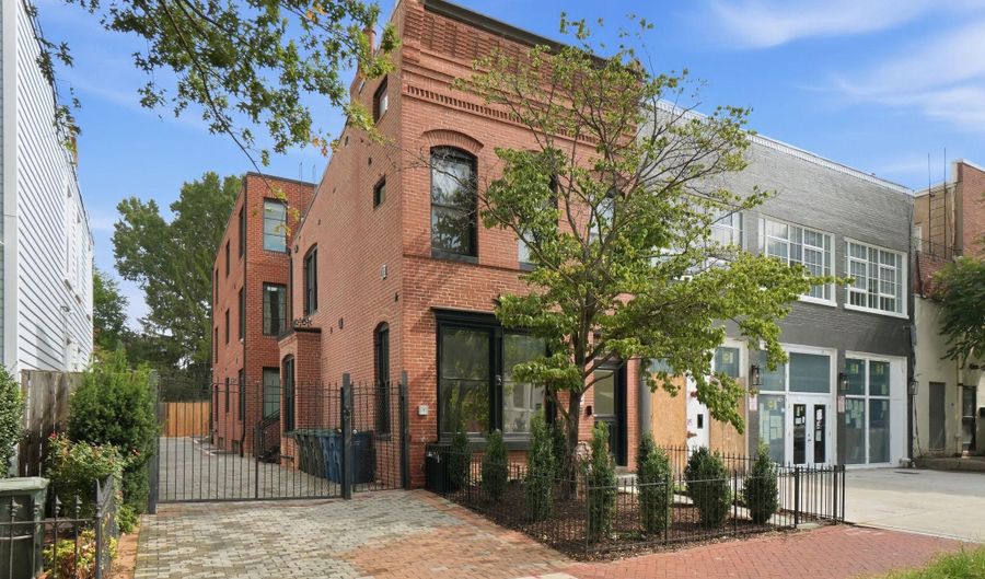 710 E Street SE 2, Washington, DC 20003 - 1 Beds, 1 Bath