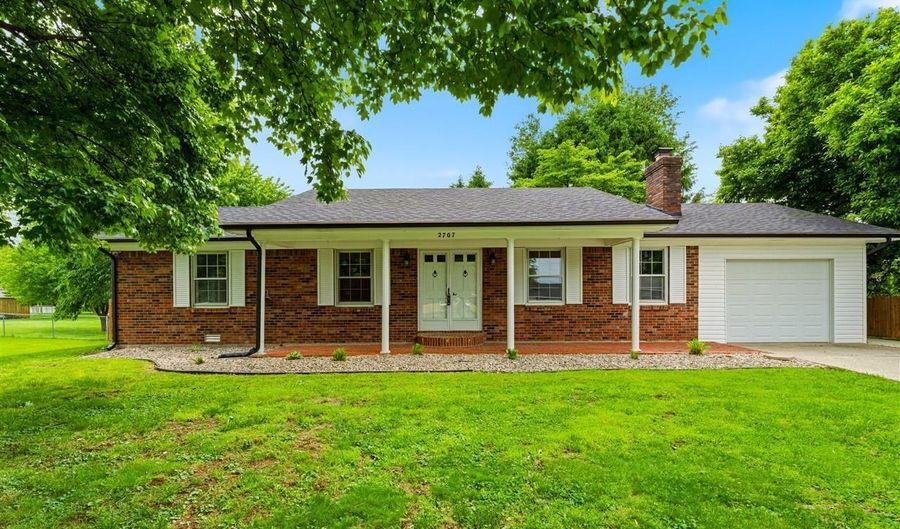 2707 Oakwood Dr, Bardstown, KY 40004 - 3 Beds, 2 Bath