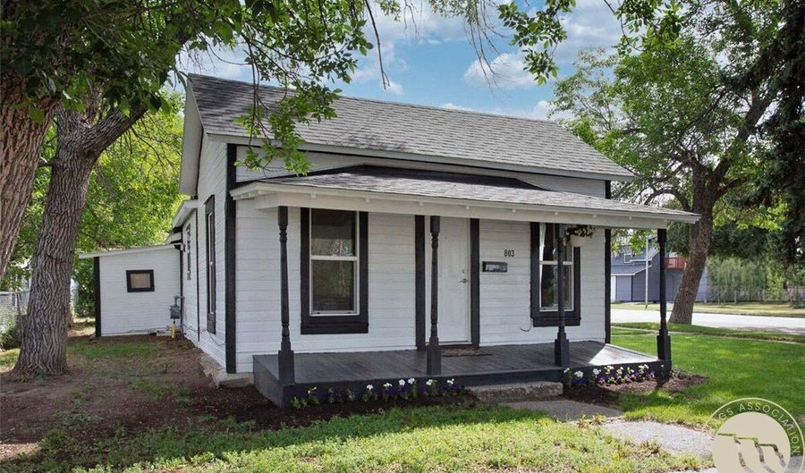 803 N 26th St, Billings, MT 59101 - 2 Beds, 1 Bath