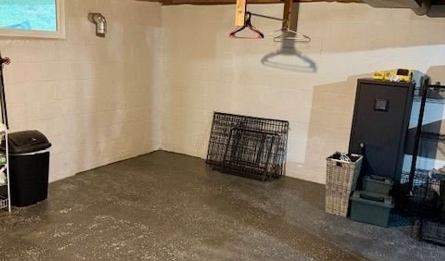 3 Farhills Dr, Athens, OH 45701 - 3 Beds, 2 Bath