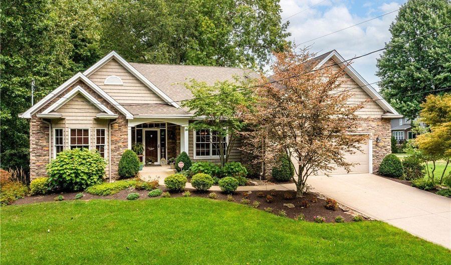 1023 N Quarry Rd, Amherst, OH 44001 - 3 Beds, 3 Bath