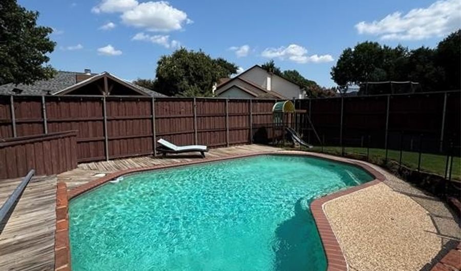 811 Fairlawn St, Allen, TX 75002 - 5 Beds, 3 Bath