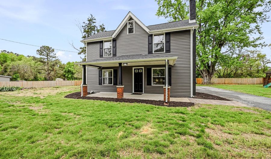 2081 DOWNS CHAPEL Rd, Clayton, DE 19938 - 4 Beds, 2 Bath