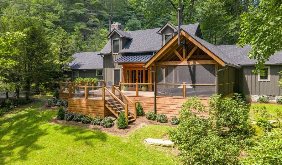 1177 Hicks Rd, Highlands, NC 28741 - 4 Beds, 3 Bath