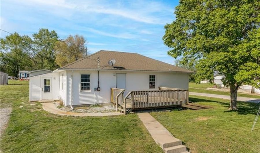 201 Petree Ave N, Braymer, MO 64624 - 3 Beds, 1 Bath