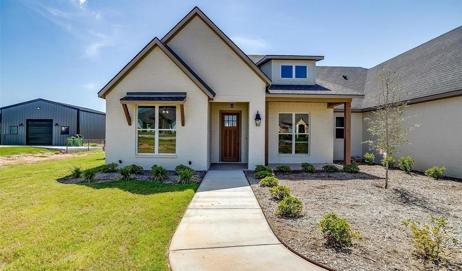115 Esther Ct, Millsap, TX 76066 - 5 Beds, 5 Bath