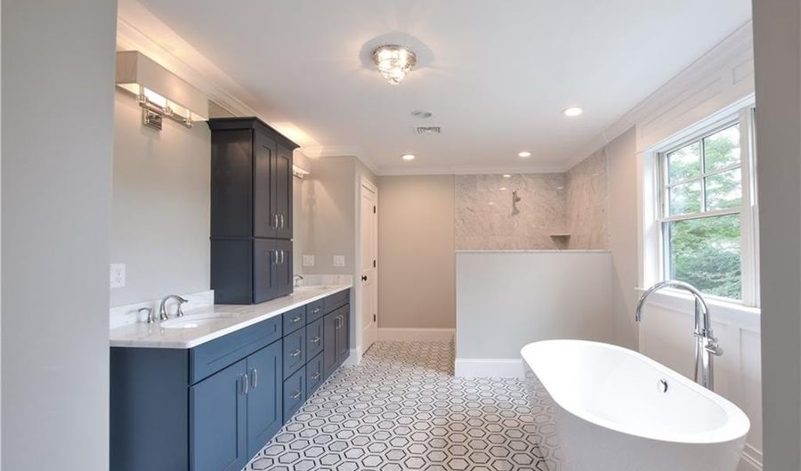 02 Paula Ln, Cranston, RI 02921 - 4 Beds, 2 Bath