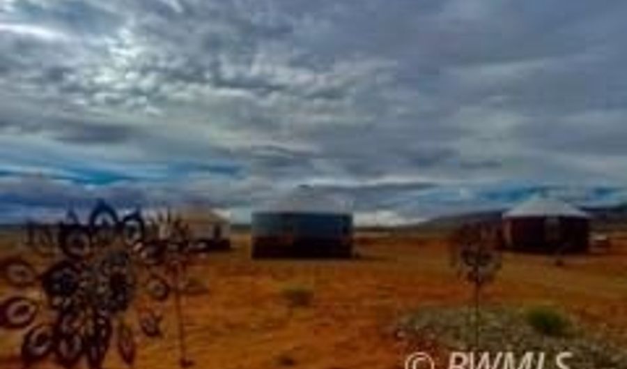 151 S Nomad Way, Big Water, UT 84741 - 5 Beds, 0 Bath
