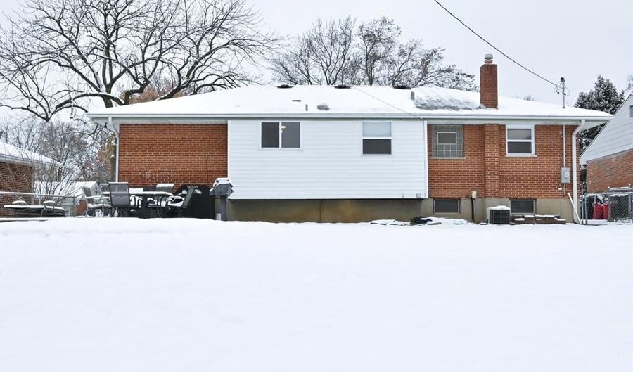 8314 Horst Dr, Affton, MO 63123 - 3 Beds, 1 Bath